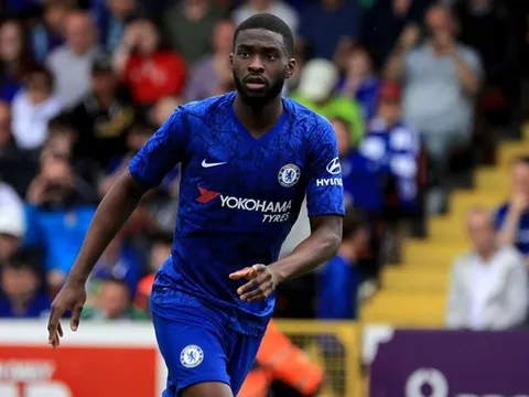 Vừa chia tay, Tomori gửi tâm thư đến Chelsea