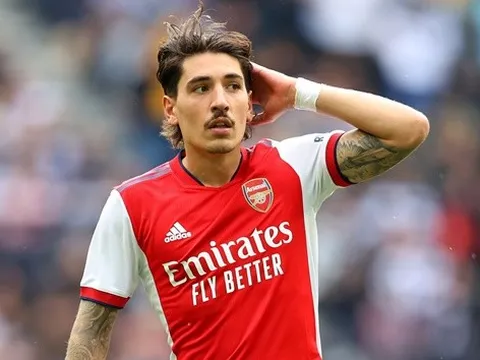 Vừa đẩy người thừa, Barca sắp ký với sao thất sủng Arsenal