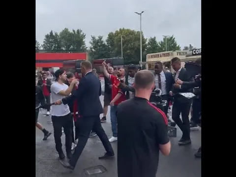 Vừa đến Old Trafford, Casemiro được săn đón mãnh liệt