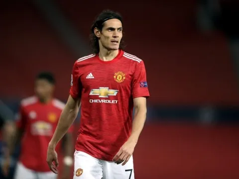 Vừa gia hạn với Man Utd, Cavani thẳng thừng "chống đối" nhà Glazer?