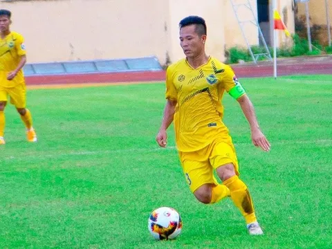 Vừa mất 19 cầu thủ, CLB Sài Gòn lại bị tố cố tình "đi đêm"