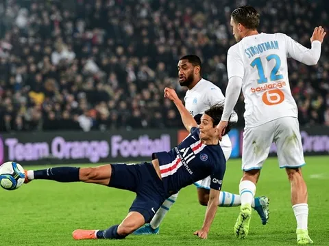 Vừa trở lại rồi gặp biến, "họng pháo" PSG bất ngờ hóa "pha lê"