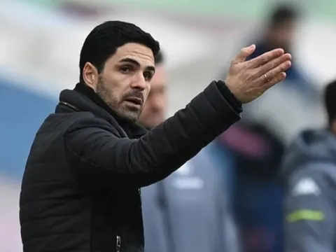Vùng vằng khó đoán, máy chạy Arsenal vẫn gắn bó với Emirates?