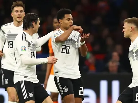 Vượt mặt "vua dội bom", Gnabry được huyền thoại nước Đức nói 1 lời về phong độ