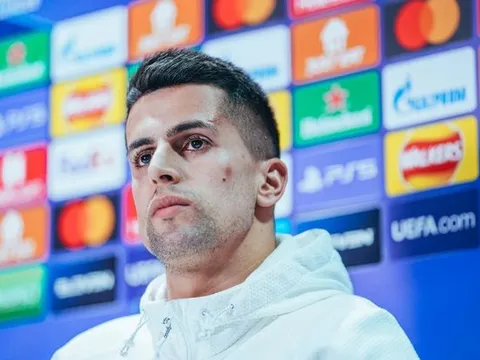 Vượt qua khủng hoảng, sao Man City công khai suy nghĩ