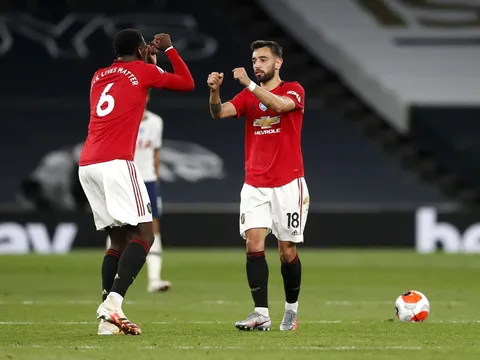 Man Utd hoàn tất hợp đồng mới với mức lương gây choáng