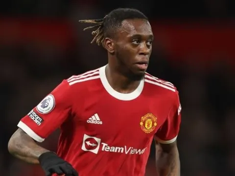 Fabrizio Romano hé lộ cầu thủ góp phần tống khứ Wan-Bissaka khỏi M.U