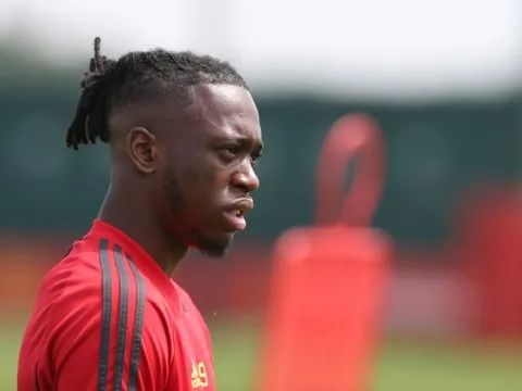 Wan-Bissaka hoài nghi về "lời nguyền bí ẩn" vận vào Man Utd