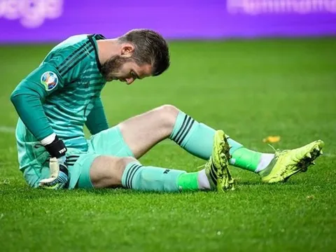 CĐV Liverpool: "De Gea chấn thương vì quá sợ điều sẽ tới"