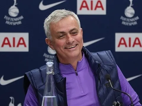 Lampard "cà khịa" Mourinho - Xin đừng nói trước