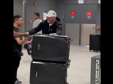 Rooney đặt chân đến Mỹ, chuẩn bị nối gót Bale gây bão MLS