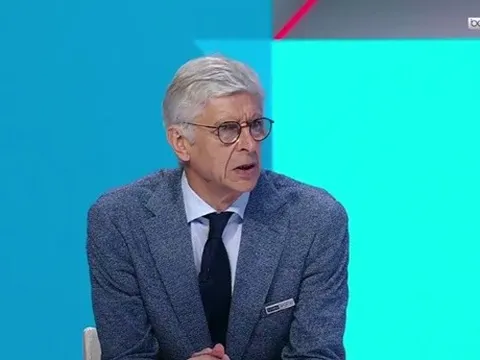 Wenger: "Không đời nào đó là 1 quả phạt đền"