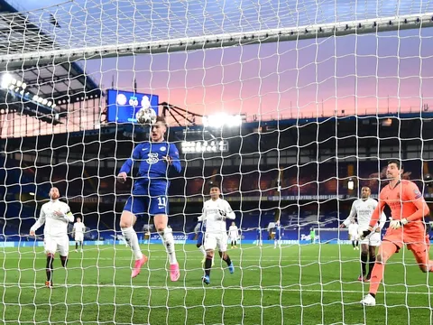 Cựu tiền đạo Chelsea từ chối chuyển đến Man Utd