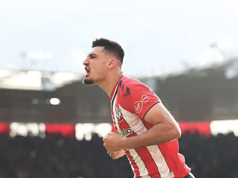 West Ham 'ném' 100 triệu bảng vào TTCN