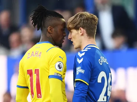 Wilfried Zaha vs Anthony Gordon: Ai 'ngon' hơn cho Chelsea?