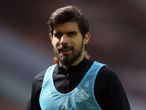 Wolves ra giá không thể tin được cho Neves, Man Utd 'mừng thầm'