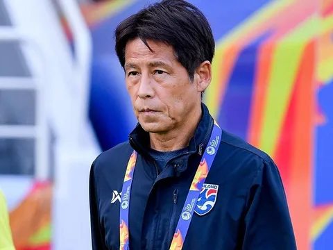 HLV Akira Nishino bỏ về nước, LĐBĐ Thái mất liên lạc