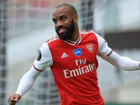 Xác định 2 “họng pháo” thay thế, Arsenal sẵn sàng chia tay Lacazette