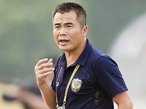 Xác định HLV thứ 3 rời ghế nóng tại V-League 2021