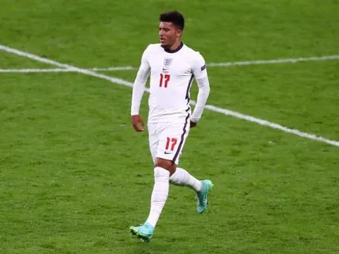 Xác nhận: Gửi lời đề nghị thứ 2, Man Utd cách Sancho một bước chân