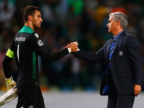 Xác nhận: Sao Premier League chờ về đội Mourinho