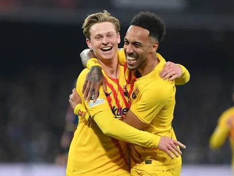 Xavi báo tin buồn cho Chelsea