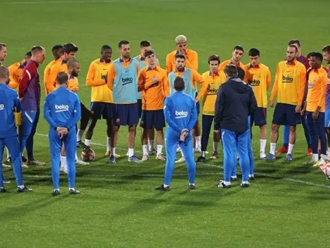 Xavi mang đến phép màu che lấp sự tệ hại của Barca