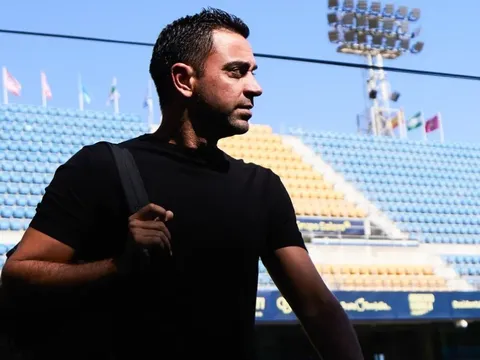Xavi phản ứng sau thắng lợi 4-0