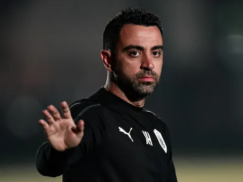 Xavi sẵn sàng trở lại Barca, chỉ còn chờ Victor Font