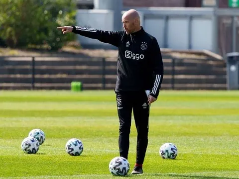 Nhiệm vụ đầu tiên của Ten Hag