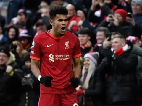 Xem Liverpool đá, Tuchel nhận xét Luis Diaz