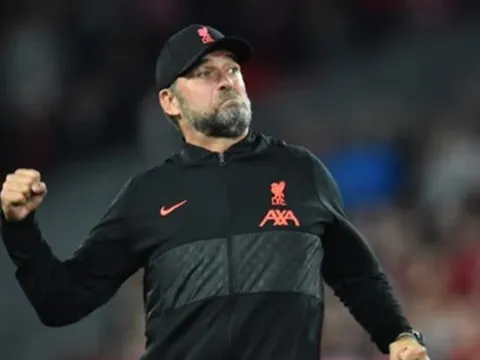 Xem trận Chelsea qua TV, Klopp chia sẻ cảm xúc