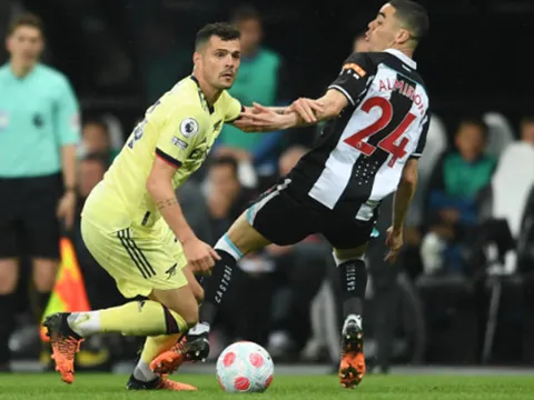 "Màn trình diễn thảm họa. Arsenal không xứng dự Champions League"