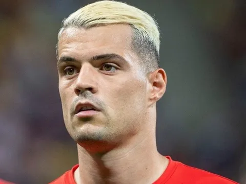 Xhaka: "Trái tim tôi tan vỡ"