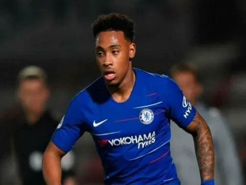 XONG! Chelsea chia tay sao trẻ đa năng