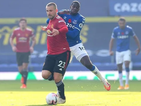 XONG! Đấu PSG, Man Utd nhận cú hích lớn