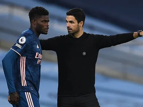 XONG! Mikel Arteta bật mí khả năng đá chính của tân binh "bom tấn" trận Rapid Wien