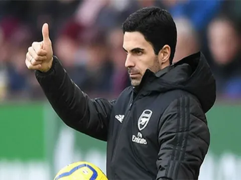 XONG! Thi đấu xuất sắc, Arteta "lật kèo" trói chân trung vệ 24 tuổi