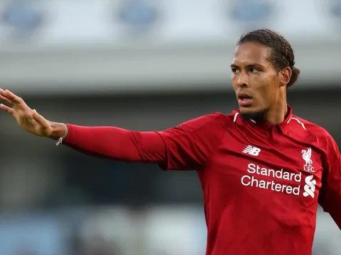 Vượt Van Dijk, "kẻ hủy diệt' của M.U là trung vệ hay nhất lịch sử NHA