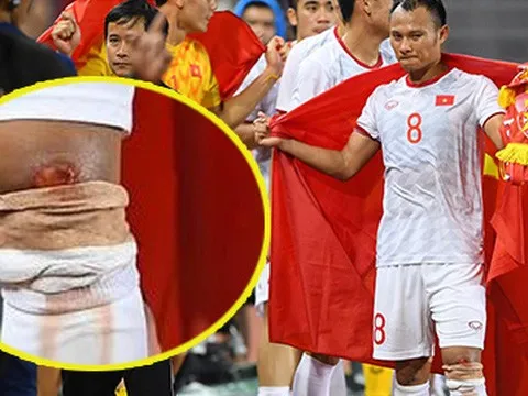 Xót xa! Trọng Hoàng đầu gối rướm máu, đứng lặng lẽ ăn mừng