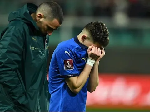 Ý bị loại, mẹ Mancini chỉ trích trụ cột Chelsea