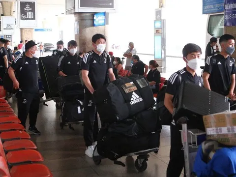 Giống đội tuyển Nhật, CLB Yokohama mang 66 thành viên đến đối đầu HAGL