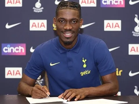 CHÍNH THỨC: Tottenham công bố tân binh thứ 4