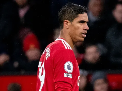 Raphael Varane mang đến cho M.U vấn đề đã được thấy rõ từ trước