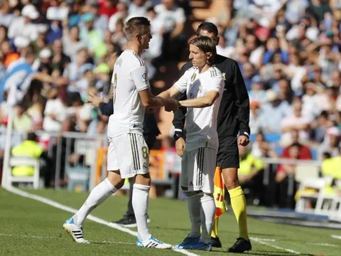 Chiến thắng tưng bừng nhưng hình ảnh này khiến người Madrid vô cùng lo lắng