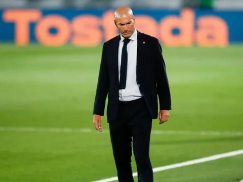 Zidane đối đầu với "loạn thần" Real, Man Utd sáng cửa đón về Anh?