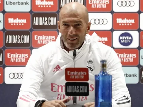 Zidane mang bom xịt 60 triệu "chào hàng" Man Utd