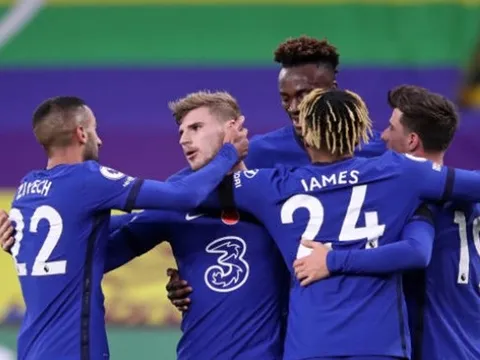 Ziyech 'vào form', Chelsea hủy diệt đối thủ trên sân khách