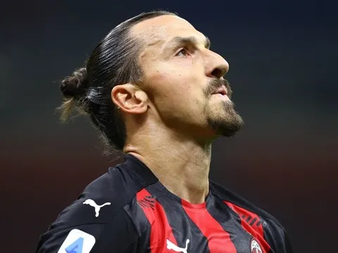 CHOÁNG! Ibrahimovic phát rồ, văng tục với đồng đội tại Milan
