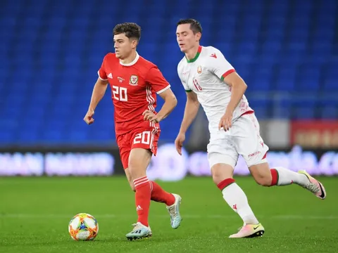 Fan Man Utd: "Cậu ấy là Robben chân phải"